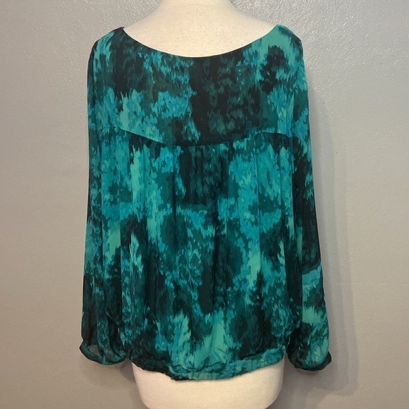 Vince Camuto Long Sleeve Blouse Pleated Front Blue Green L - Picture 3 of 8